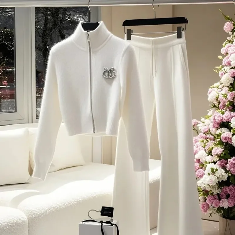 

2025 Autumn Winter New Wear Two-Piece Women's High-End Sense Loose Beautiful Chic Knitted Long Sleeve Sweater Pants Suit
