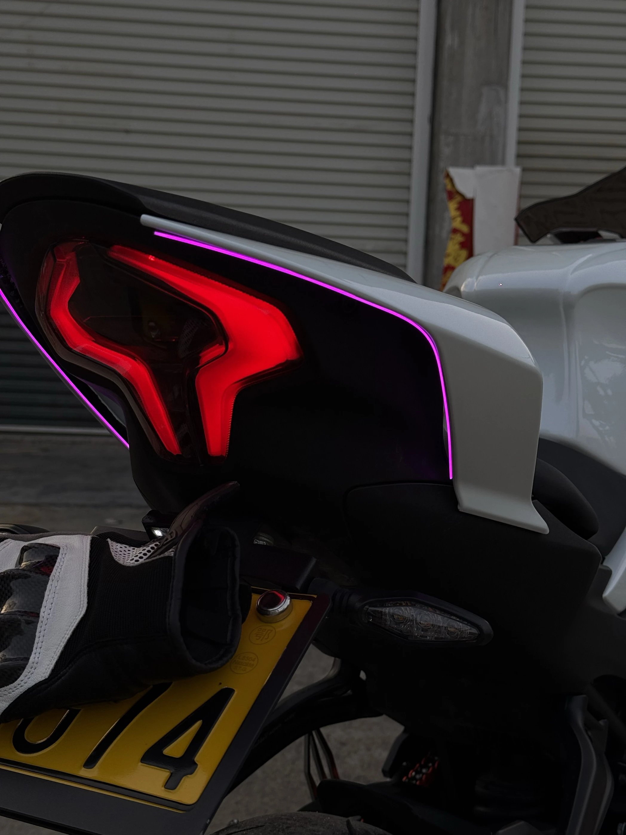 ل CFMOTO 450SR 450 SR SRS CF400-6-9 دراجة نارية الذيل ضوء الخلفية مؤشر LED مصباح لتجميع الضوء الخلفي 2025 #4