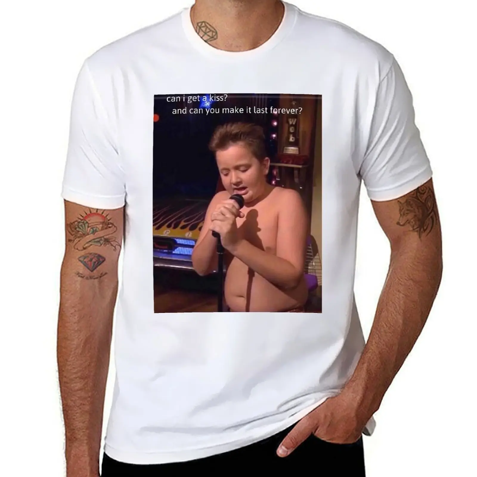 

Gibby Singing - iCarly T-Shirt anime t shirts for man cotton t shirts man 100% T-Shirt