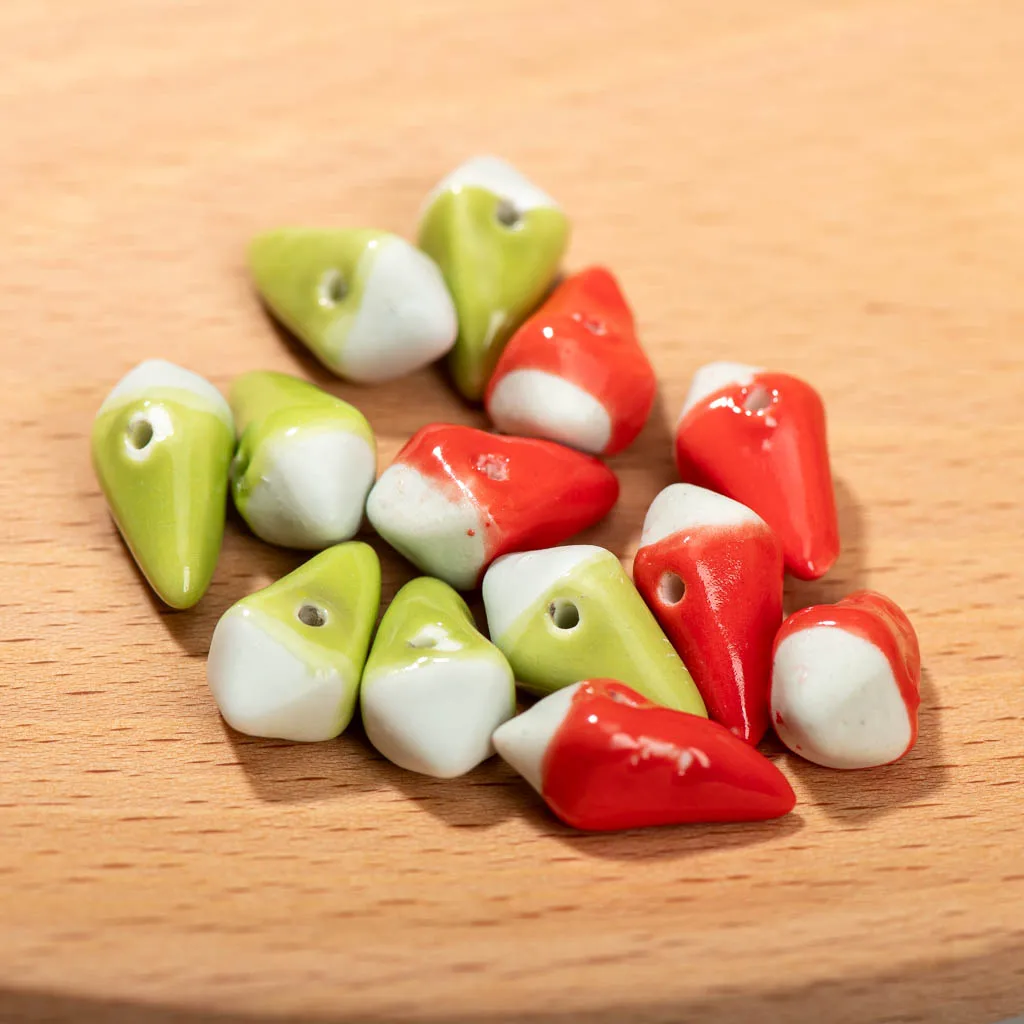 10pcs Vibrant Ceramic Chili Beads with Hole Unique Decorative Accessory  diy pulsera набор бисера TCZ126