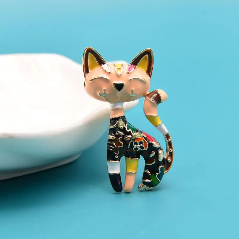 Cute Animal Enamel Cat Brooches For Women Clothing Coat Jewelry Accessories Gifts
