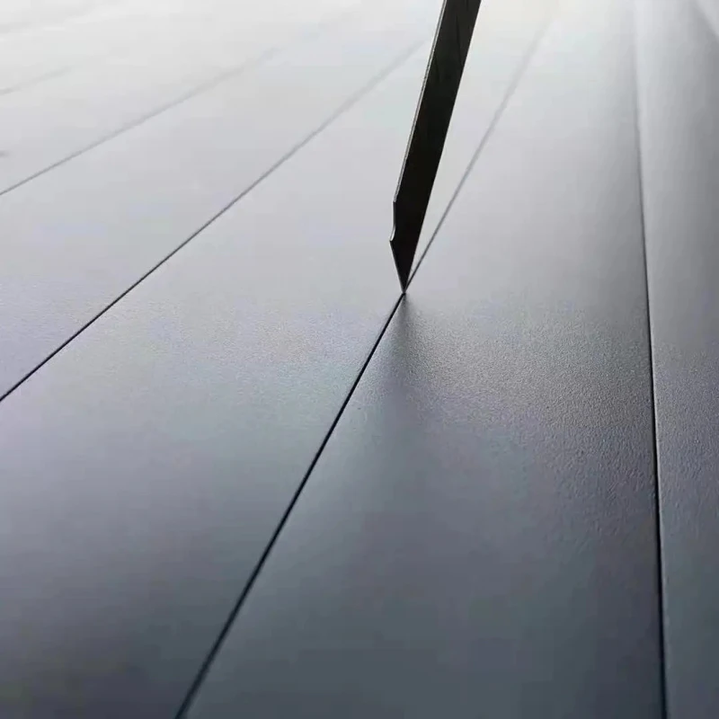 

High Quality Pickup Aluminum Alloy Material Factory Hard Type Cover for HiLu Waterproof Function Trunk Covers