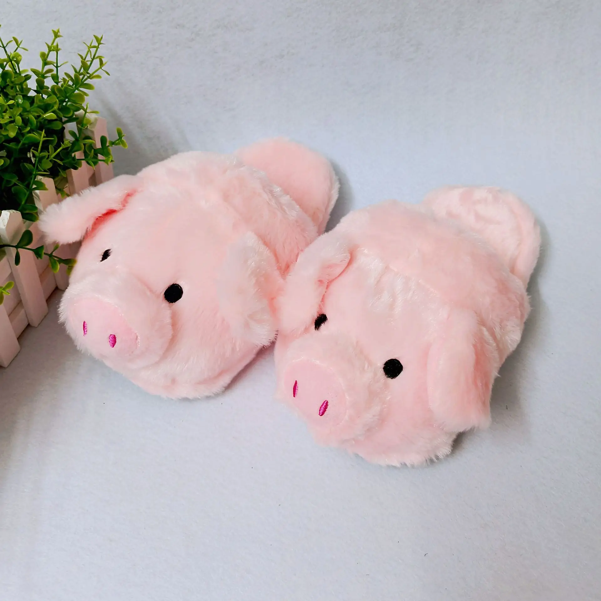 2022 Ins Hot Cartoon Pig Cotton Shoes Girls Pink Slip On Fluffy Slipper Woman Creative Piggy Slides Loafers Shoes