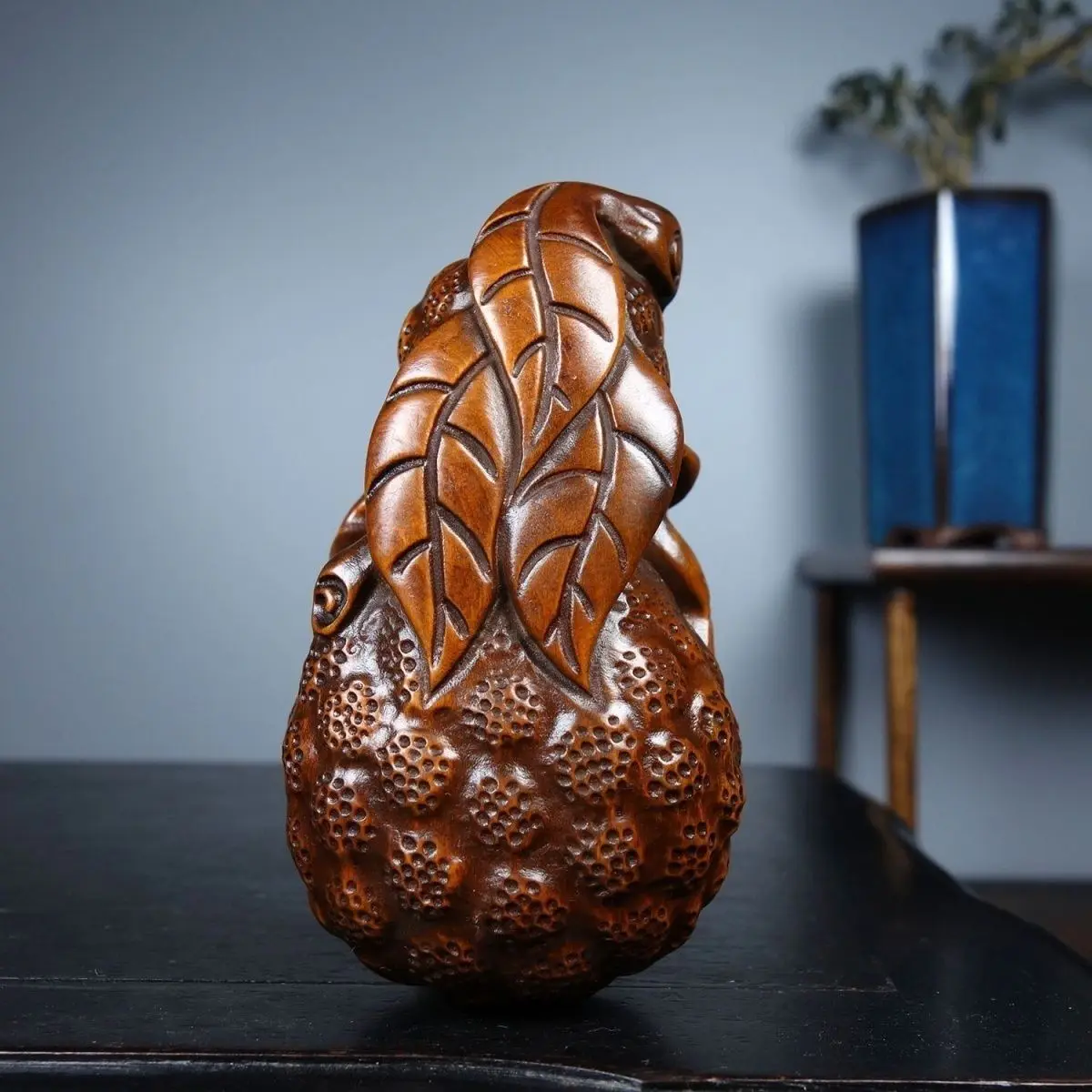 Hand Carved Wood Cute insect cicada Statue Figurine Desktop Ornaments Home Decoration