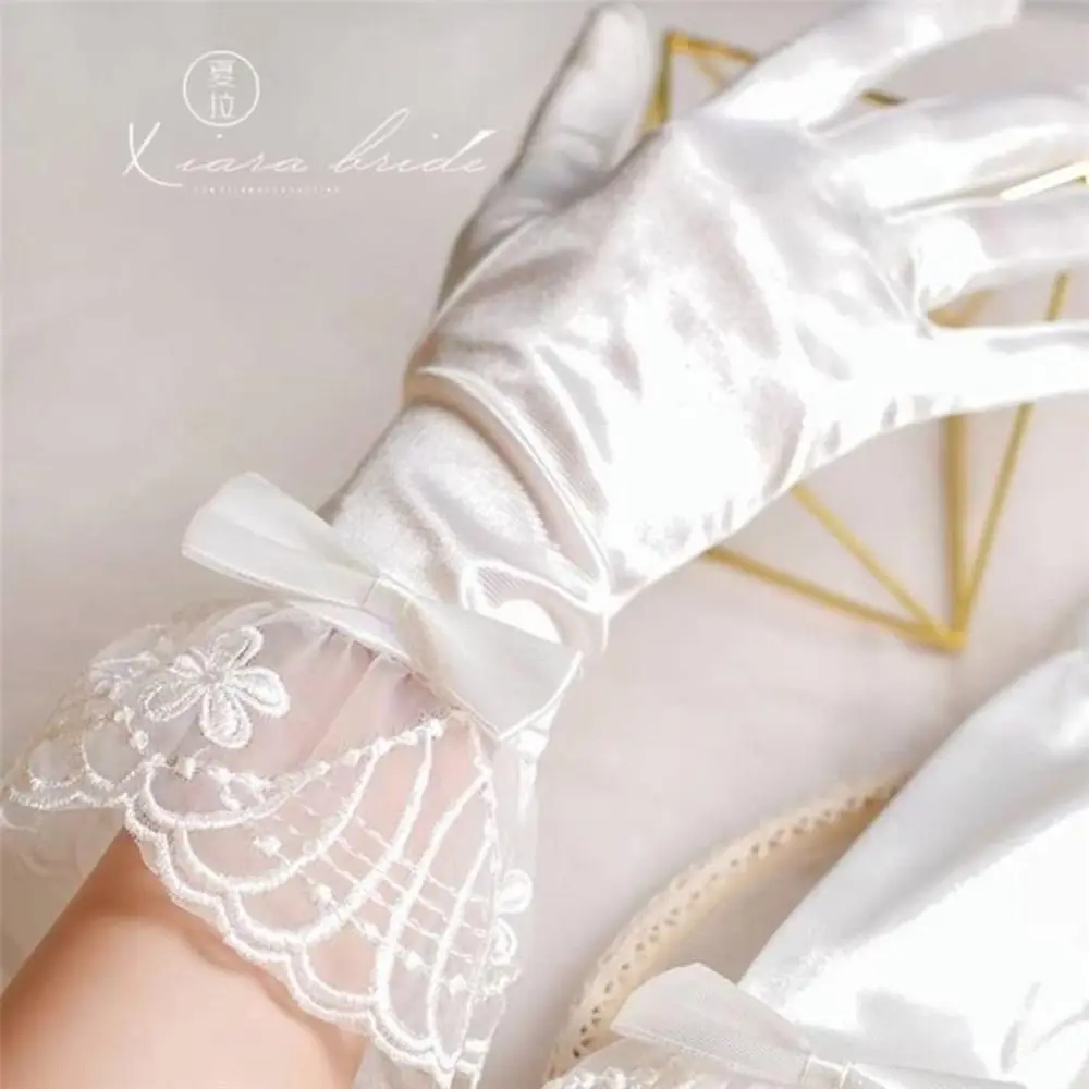 1 Pair Marie Cat Cos White Satin Gloves Wedding Short Glove Mesh Bow Knot Gloves Thin Sweet Lace Gloves Women Wedding Dress