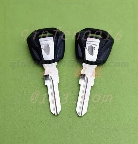 2pc For Triumph Trident 660 Street Triple 765RS Bobber 1200 T100 T120 Tiger Series Motorcycle Uncut Blank Key Blade Lock Spare