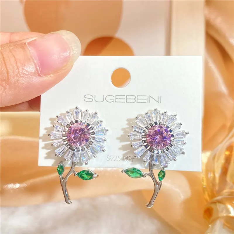 

JUWANG 2023 Light Luxury And Advanced Zircon Inlaid Earrings S925 Silver Needle Sun Flower Daisy Accessories Jewelry For Woman