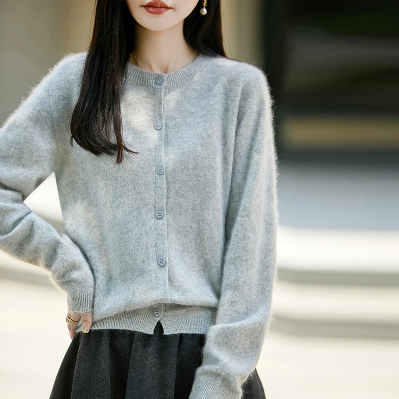 Autumn And Winter Brushed 100% Wool Warm Cardigan Button Loose And Comfortable  Women O-Neck Seamless Soft Sweater Integrated