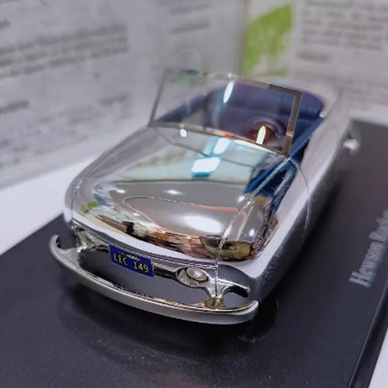 

1:43 Scale Hewson Rocket Classic Sports Car 1946 Simulation Resin Toy Model Classic Collection Static Decoration