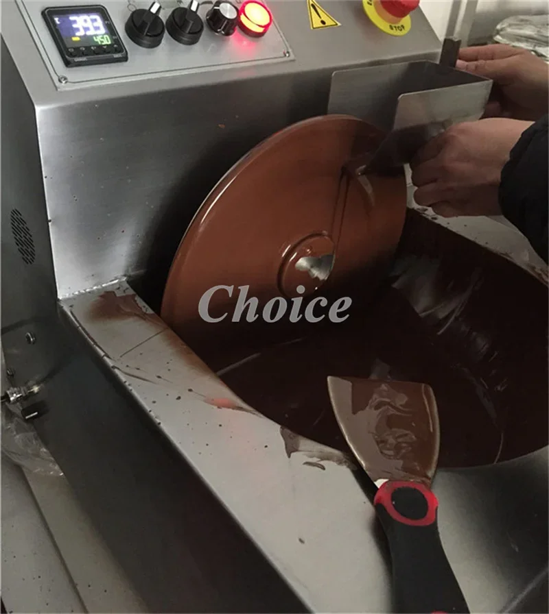 Automatische Chocolade Smeltmachine Mini Gehard Chocolade Tempering Machine 8Kg/Per Uur Fabriek Prijs Tempering Chocolade