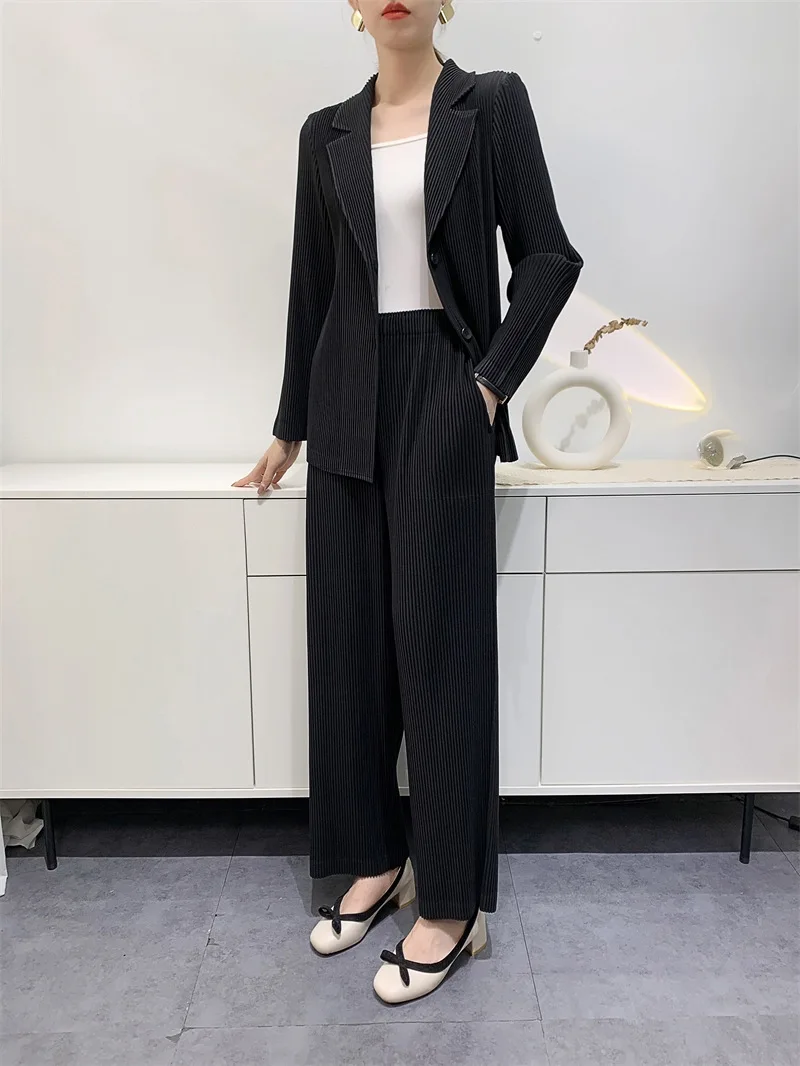 

Fold Miyake Peplum Loose Casual Suit 2025 Spring New Solid Color Jacket + Straight High-Waisted Wide-Leg Pants Suit