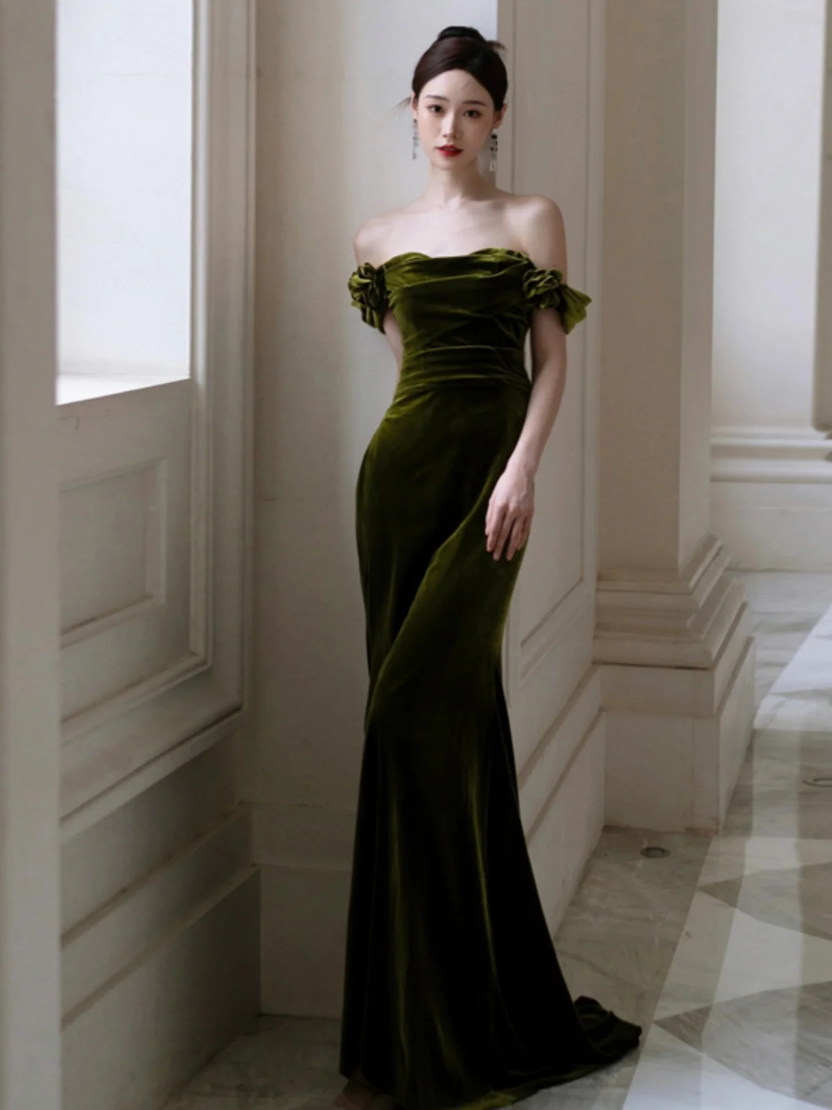 

Элегантное бархатное вечернее платье на одно плечо для подружки невесты, для свадебного приема, церемонии, выступления