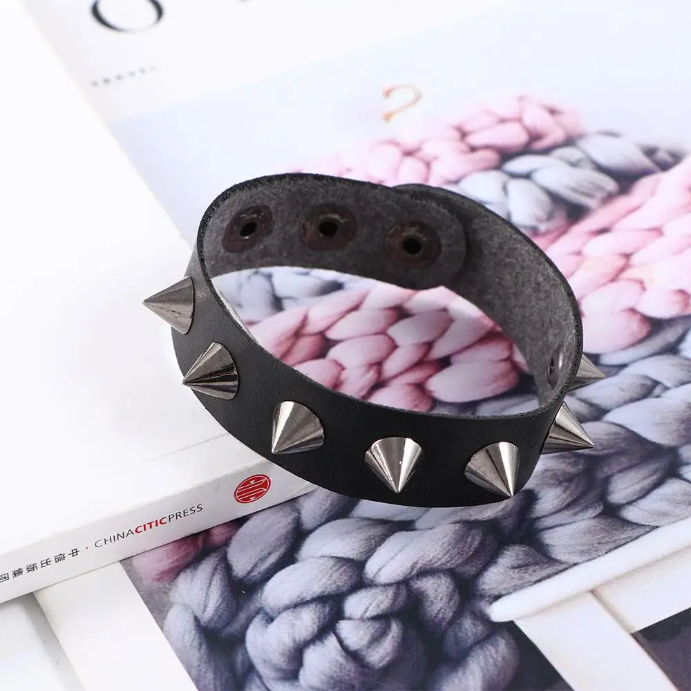 Retro Pointed Gothic Female Punk Alloy PU Leather Bangles One-row Wristband Jewelry Rivet Bracelets