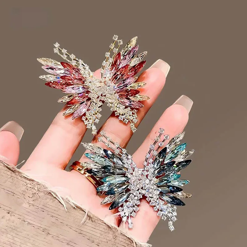 New crystal butterfly brooch for women with an elegant and high-end feel, fully diamond-encrusted insect brooch
