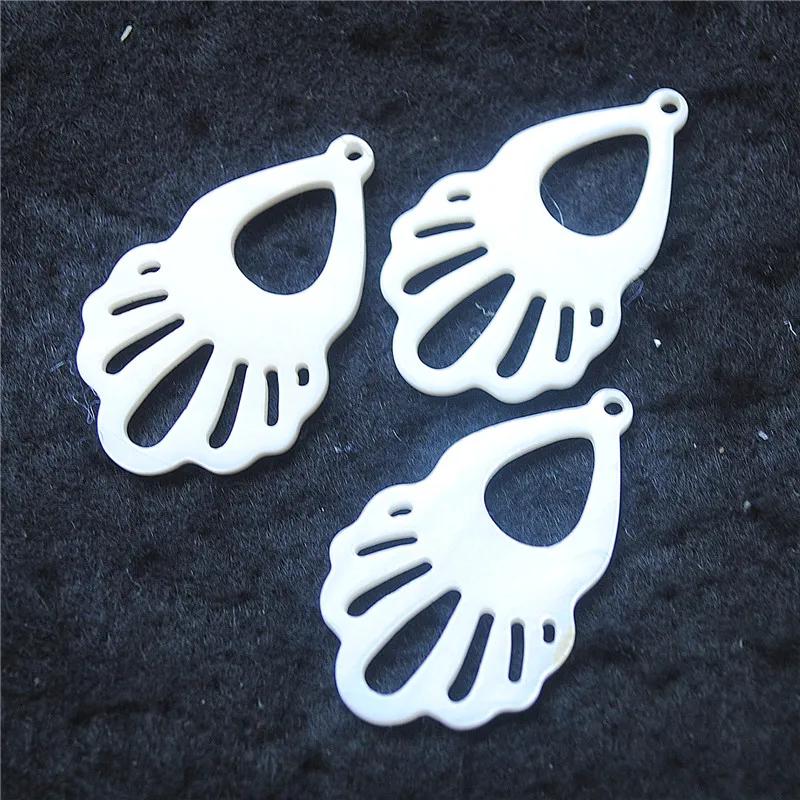 3PCS New Women Shell Pendants Earring Drops 34X20MM DIY Jewelry Accessories White Colors Fashion Parts