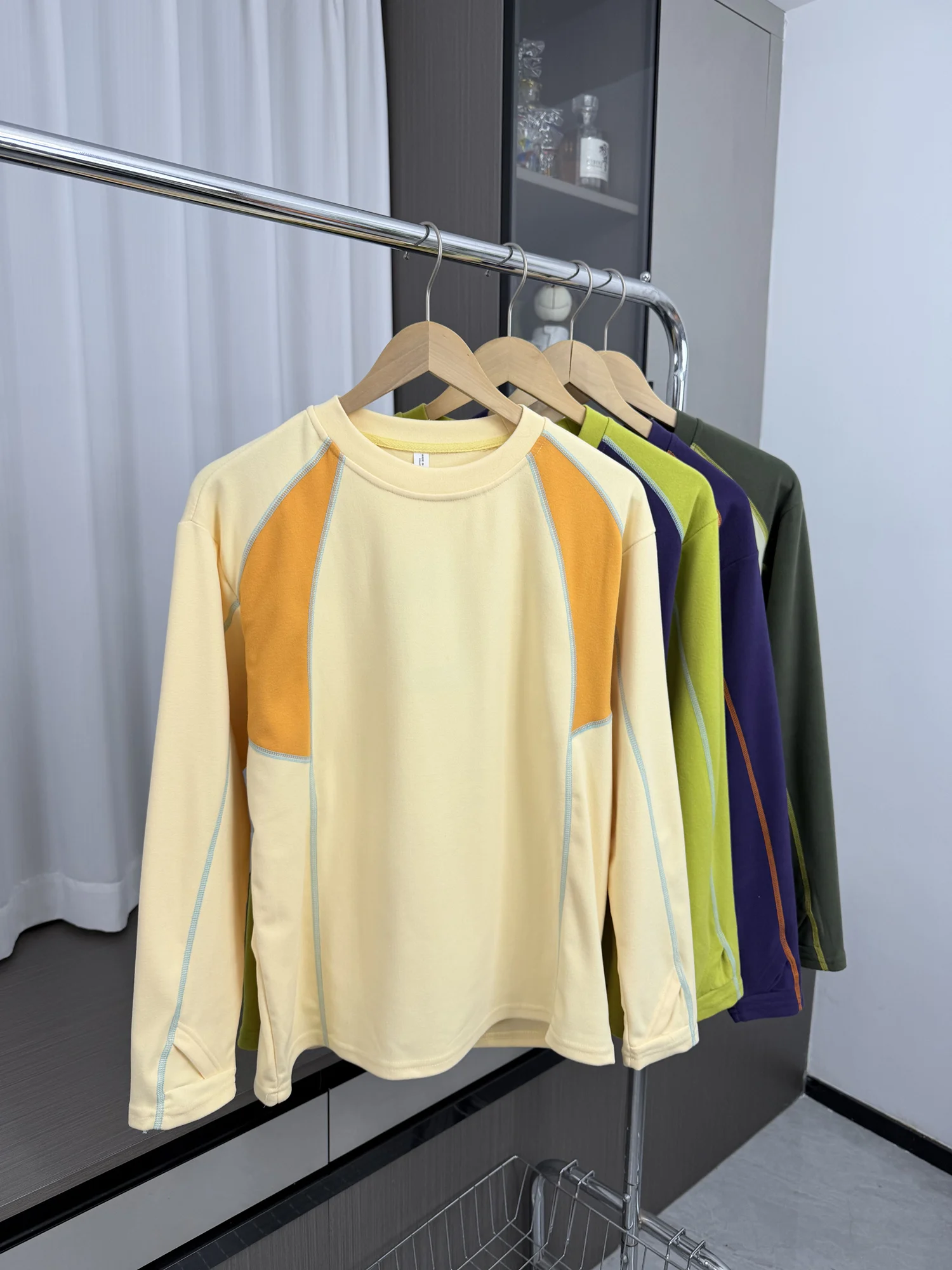 

Уличная повседневная мужская футболка Long Sve для пар, удобная теплая цветная блузка, модная городская молодежная одежда