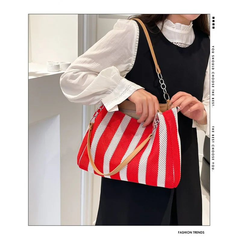 

Stylish Minimalist Simple Vintage Clutch Bag With Trendy Letter Logo For Women High-End Fashion And Leisure