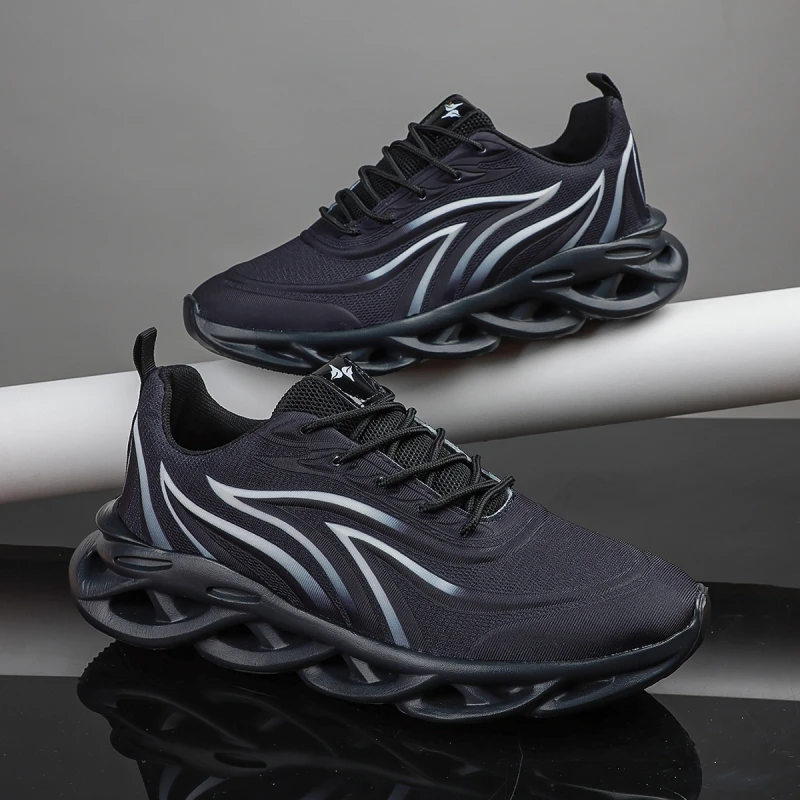 أحذية رجالية للفصول الأربعة 2025 أحذية رياضية جديدة شبكية قابلة للتنفس ونعل سميك للشباب أحذية ركض غير رسمية متعددة الاستخدامات