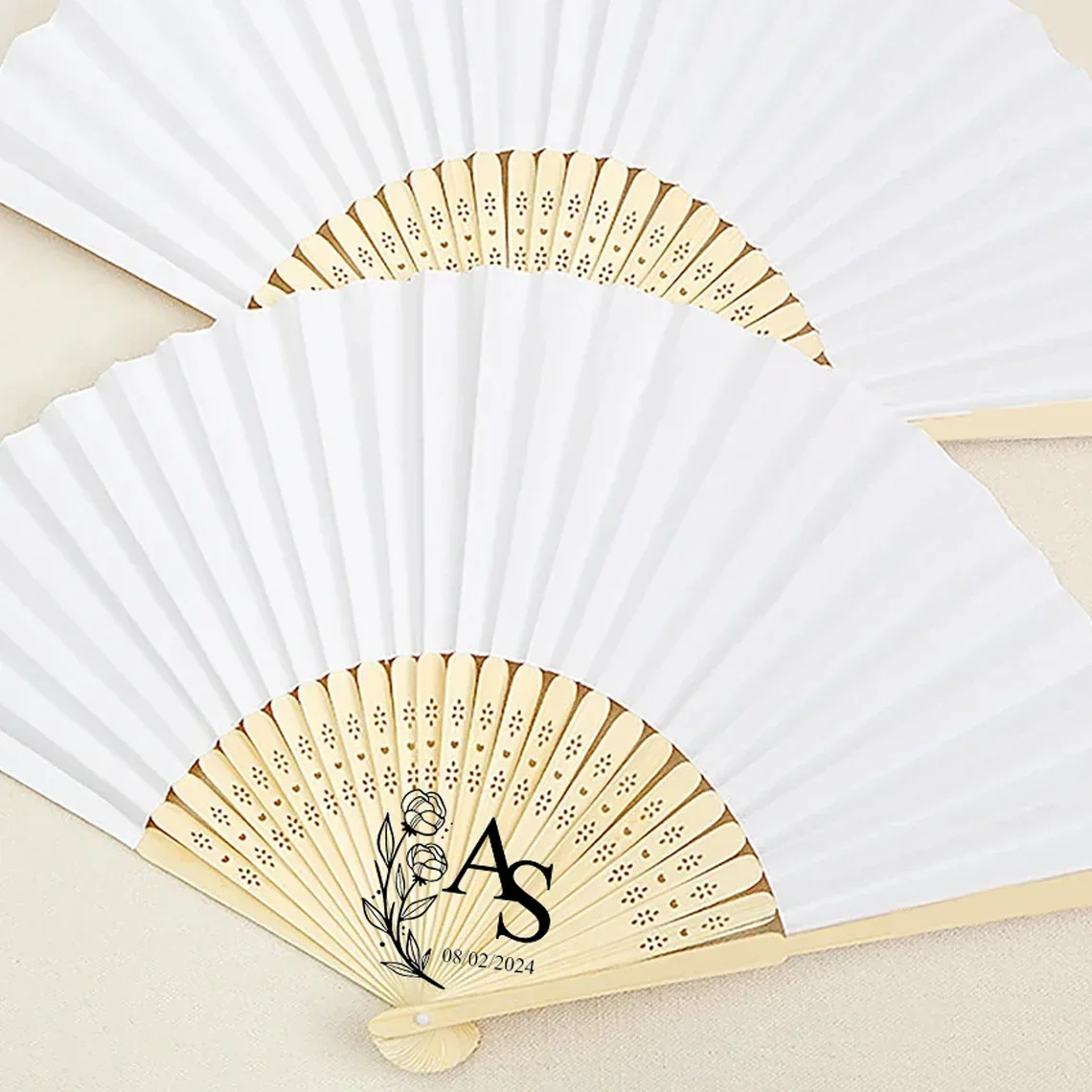 White cloth folding fan light and breathable hand-painted floral patterns fresh and simple literary youth carry accessories