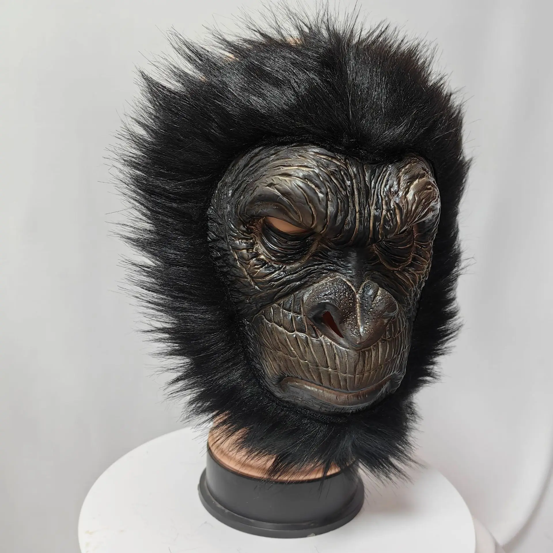 

New Halloween gorilla mask latex party mask