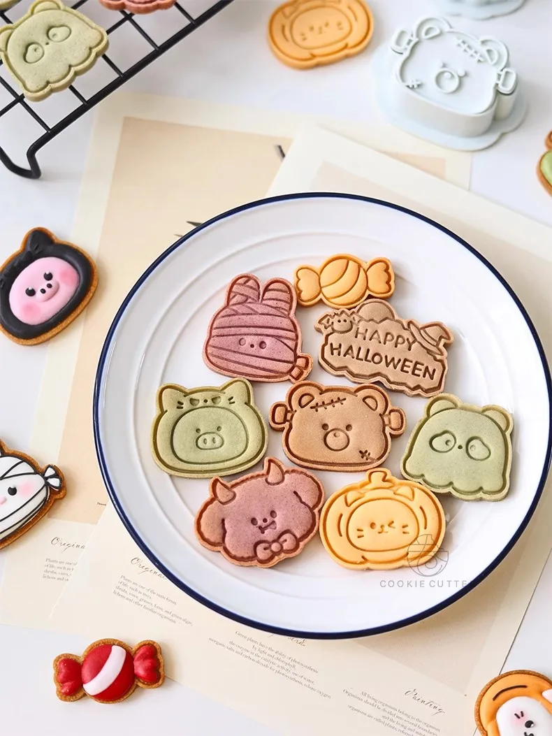 8Pcs/Set Halloween Cookie Mold Animals Witch Pumpkin Bear Shape Icing Cookie Cutters And Stamps DIY Cake Tools For Decoration