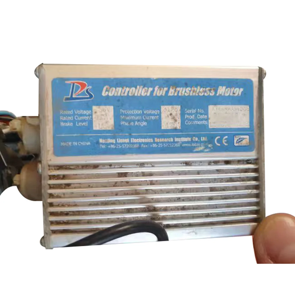 

Ebike Brushless Motor Controller LSW899-42-8M 48V Suitable for Electric Bicycles Scooters Fat-Tire Bikes Speed Controller