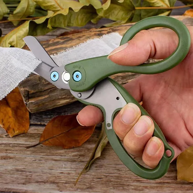 

Rescue Scissors Trauma Scissors Multitool Outdoor Emergency Foldable Scissors Made of Stainless Steel
