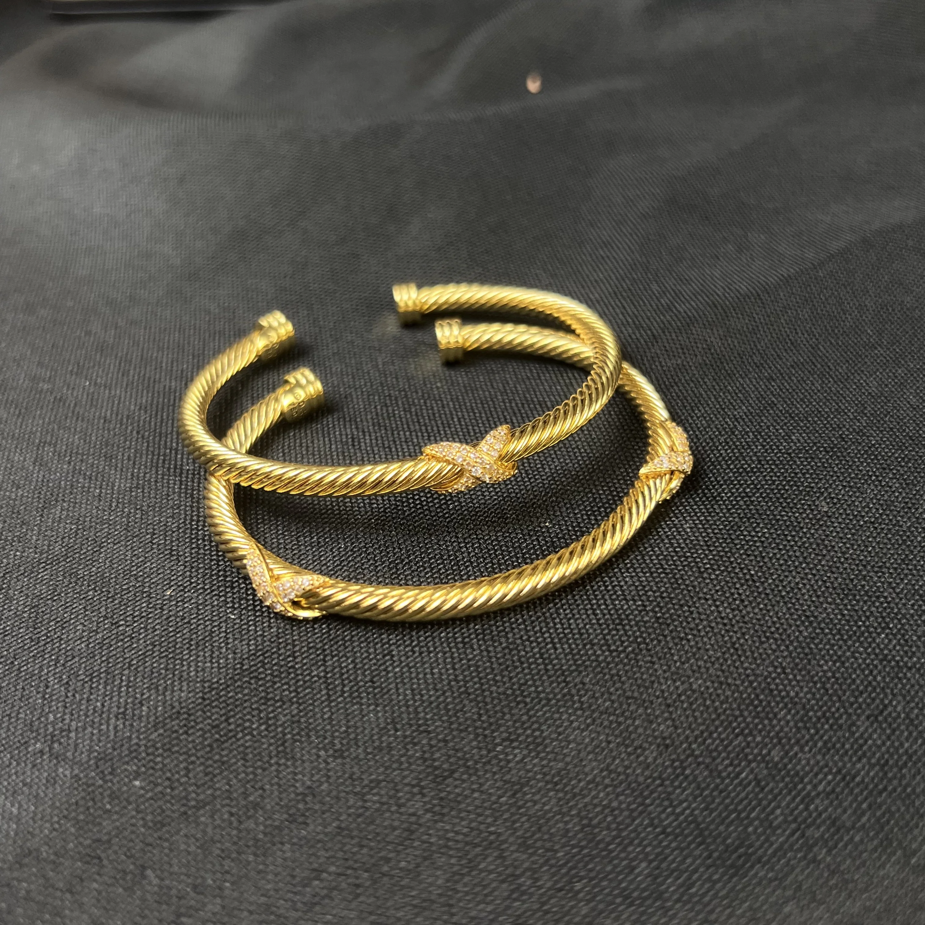 

S925 серебро 2025 новый 4 мм золотой полный бриллиант двойной браслет X нейтральный модный тренд ретро индивидуальные роскошные ювелирные изделия