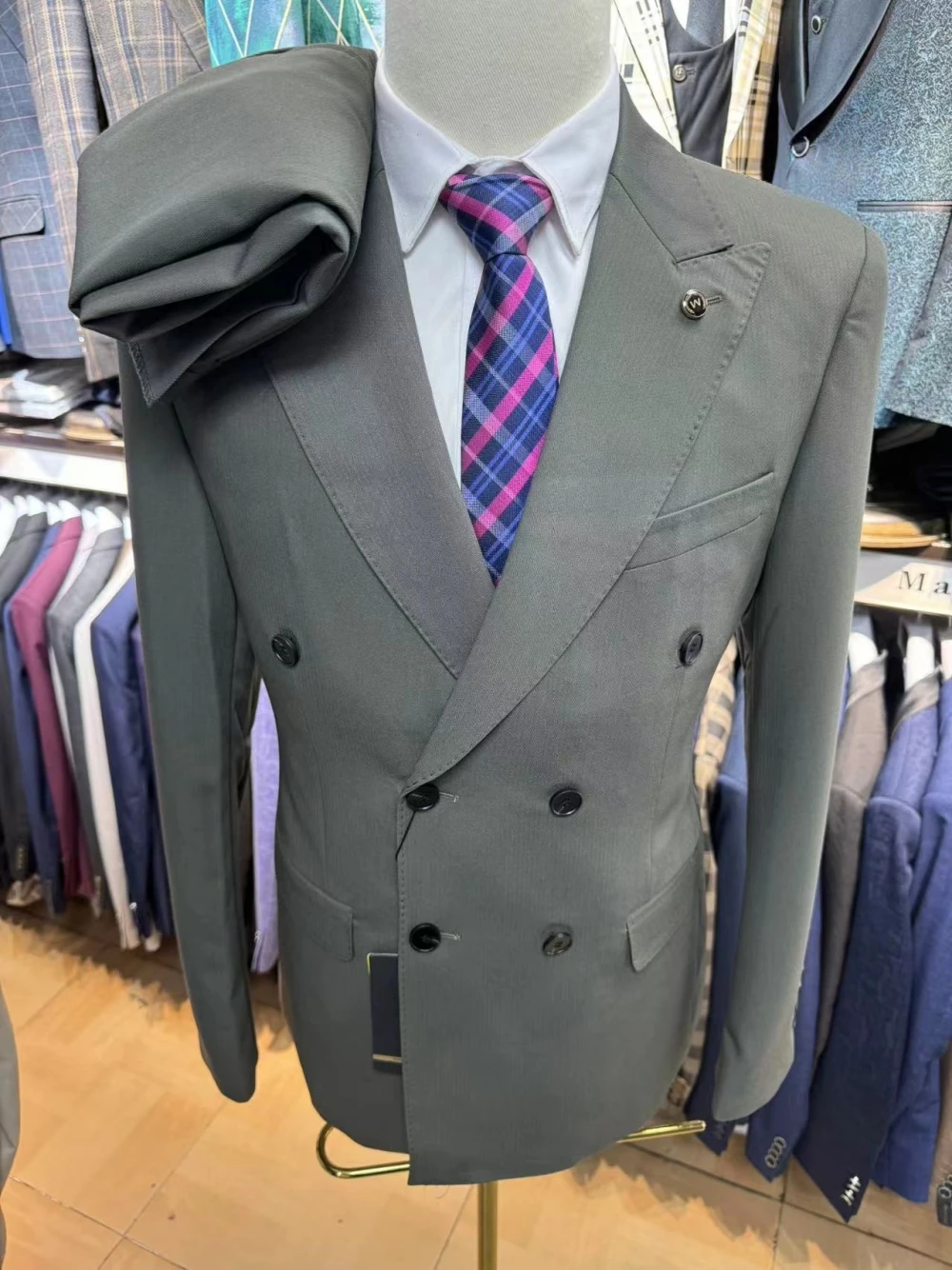 Abito classico da uomo con risvolto a punta in 2 pezzi, affari lisci, personalizzato, disponibile, set, festa decente, abbigliamento quotidiano da sposo di alta qualità