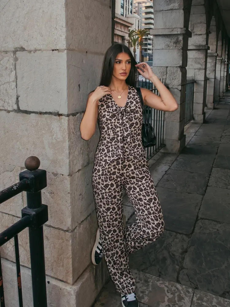 Conjunto de Dos Piezas con Estampado de Leopardo para Mujer, Marca HH Fashion, Top Sexy sin Mangas con Lazo Frontal, Pantalones de Pierna Ancha de Cintura Alta, Ropa Urbana 2026