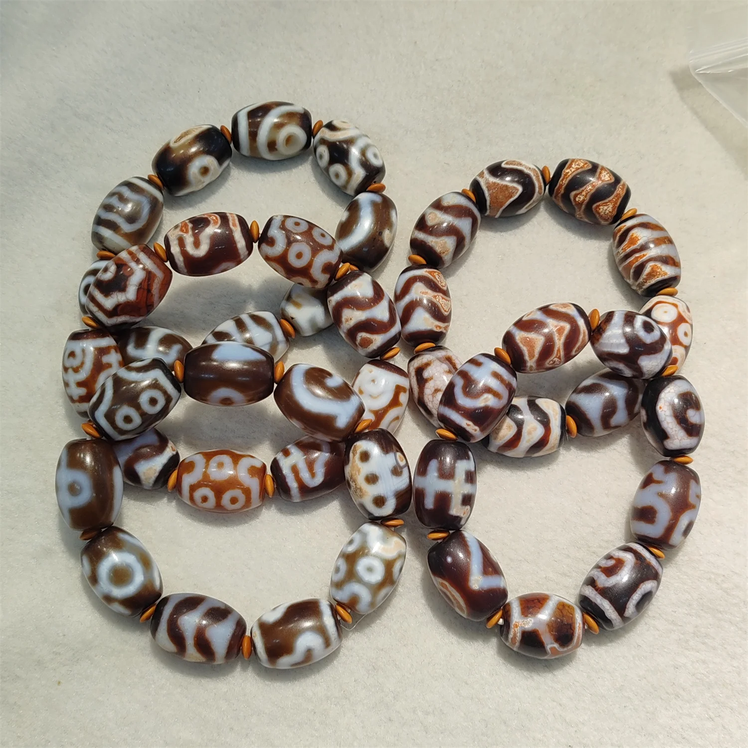 

1pcs/lot Natural Multi-Pattern Old Agate Dzi Bracelet Brown-white barrel beads Weathering lines Hand-skewered Men's and women's