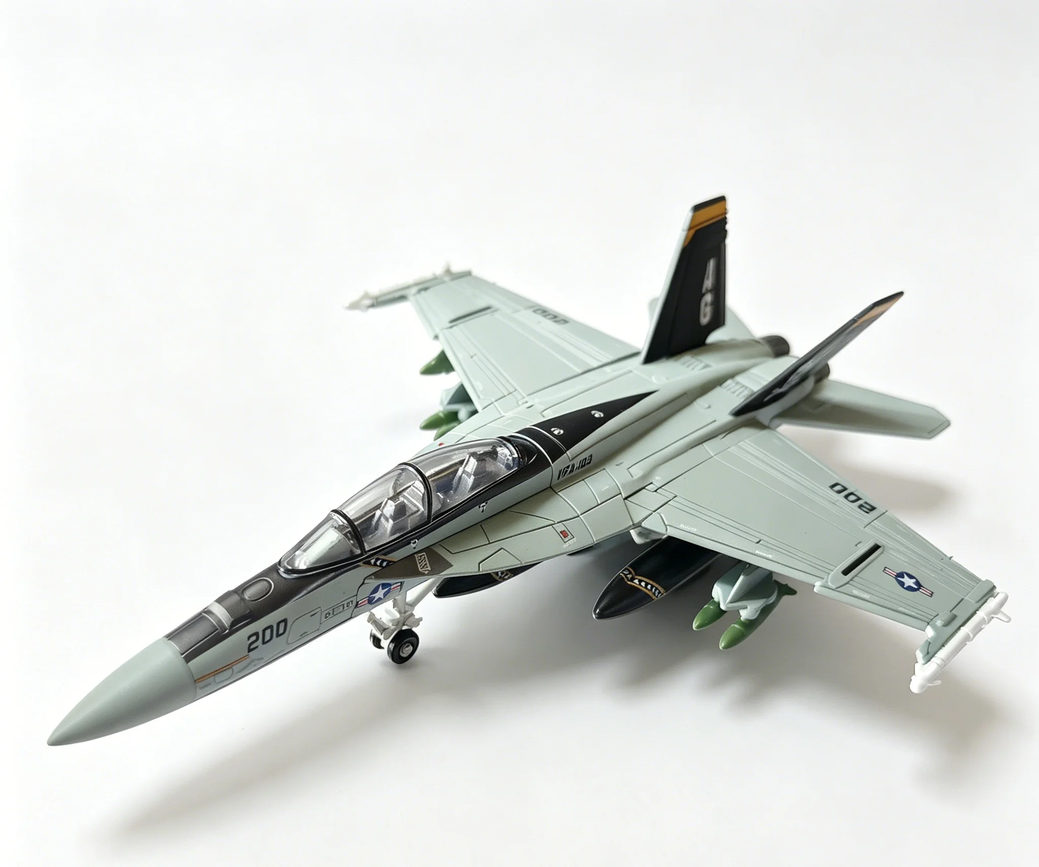 1:72 Scale Replica F18 F-18 VF103 Grumman Tomcat Super Hornet F/A-18F Pirate Flag Fighter US Navy Plane Military Model Toys Kids