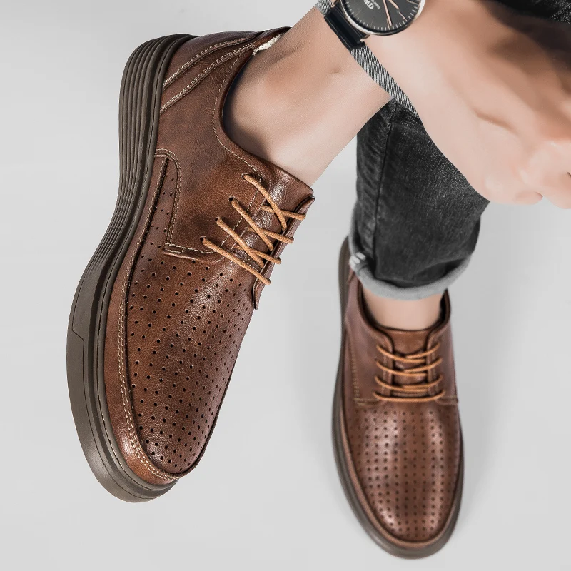 Sepatu Oxford Bersirkulasi Berlubang Musim Panas Pria Merek 2025 Sepatu Kasual Penambah Tinggi Kulit Sapi Nyaman Pria Kualitas Tinggi