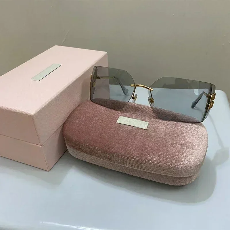 Óculos de sol luxuosos Miu para mulheres, lente curva sem moldura, caixa original, design retrô, design de moda, novo, 2024