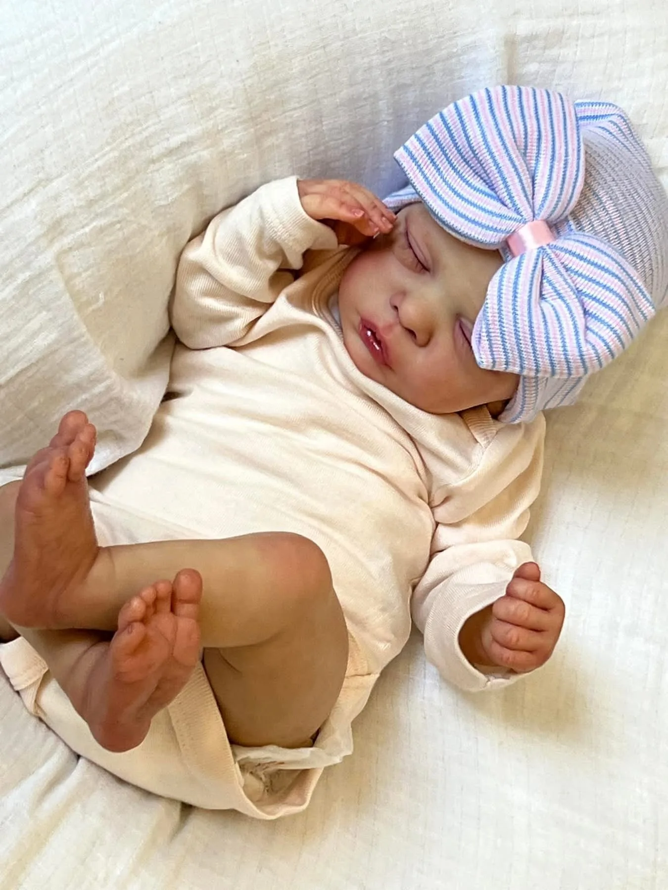 NPK 18 Zoll Romy Reborn Babypuppe – lebensechte Soft-Touch-3D-Haut, handgezeichnetes Haar, schlafende Babypuppe, bereits bemalt und fertig