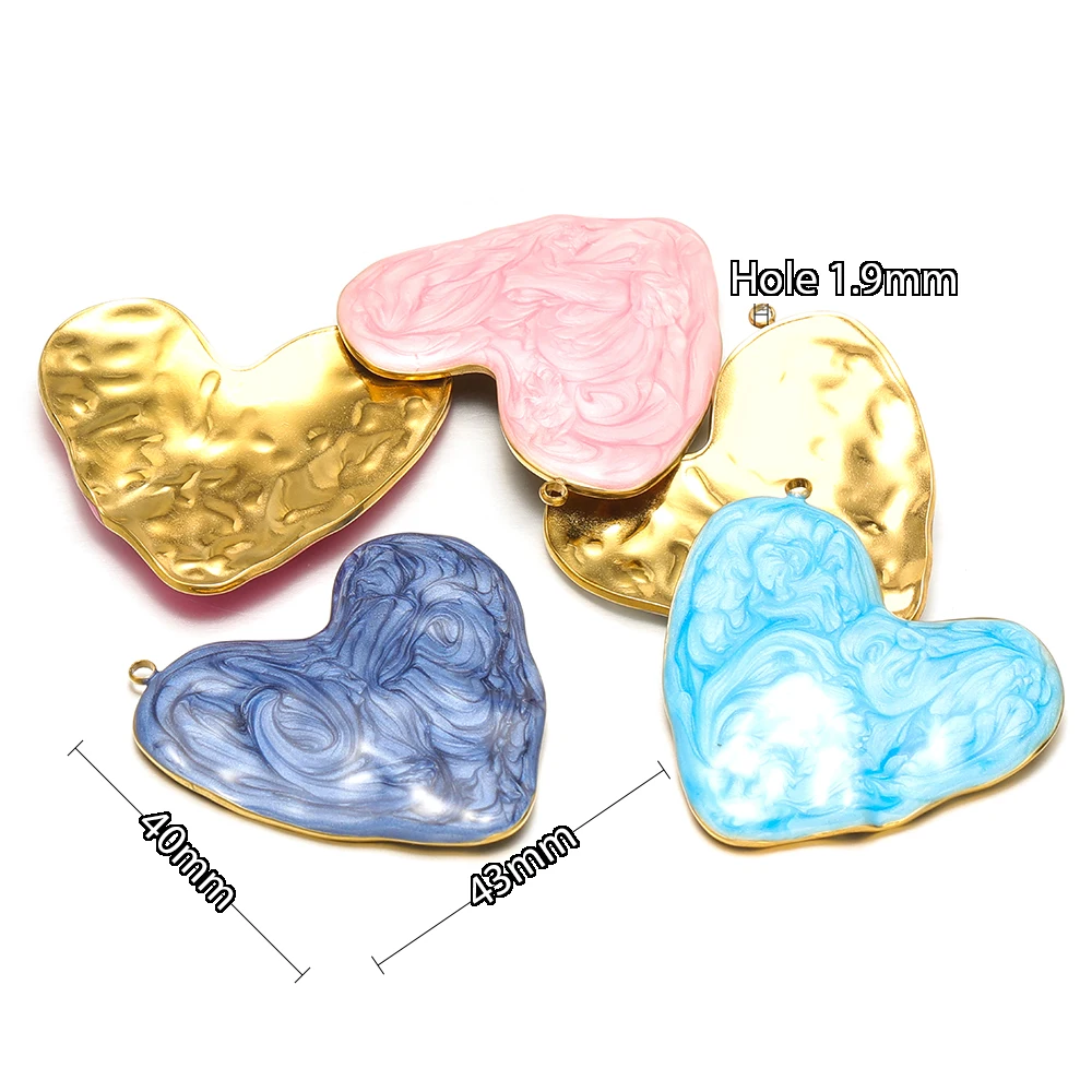 4 Stück Edelstahl-Emaille-Anhänger mit großen bunten Herzen für DIY-Schmuck, Halsketten, Zubehör und Ohrringe. – Detail 3