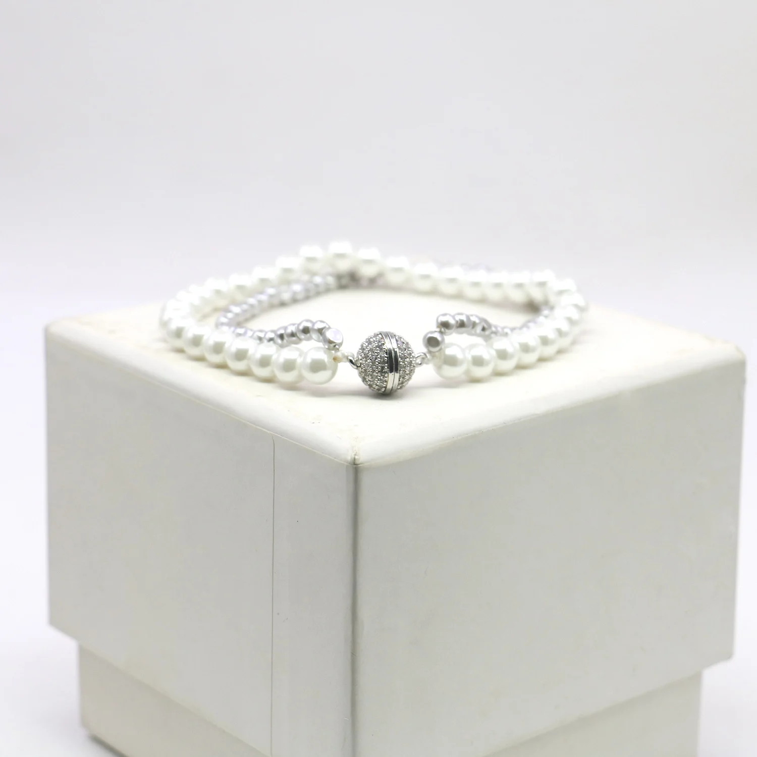 2rows 6mm Round White 4mm Gray Irregular Square Shell Pearl Bracelet Jewelry Making Design Women Crystal Magnetic Snap Clasp