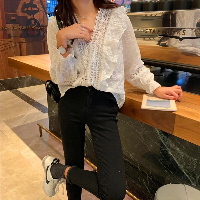 Blouses Women Elegant Retro Hollow Out Design Chic Korean Vintage Office Ladies V-neck Blouse New All-match Summer Femme Clothes