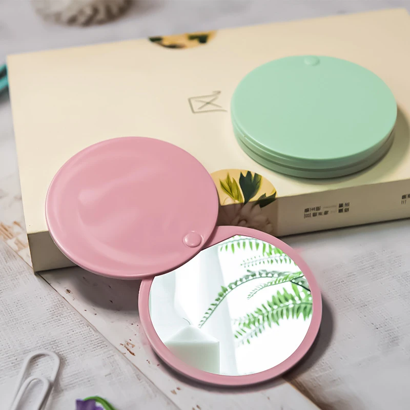 1Pcs Small Mirror Portable Folding Make-Up Mirror Creative Mini Mirror Sliding Cover Handheld Mini Pocket Mirror Makeup Mirror