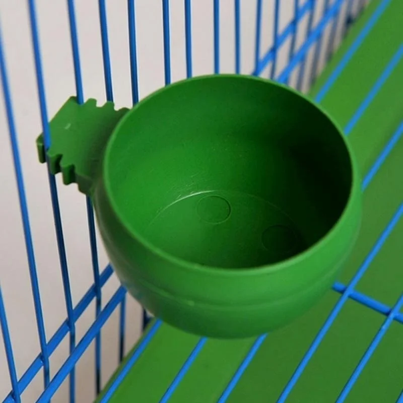 3Pcs/Set Green Plastic Parrot Mini Food Water Bowl Feeder Plastic Birds Pigeons Cage Sand Cup Feeding Tool Accessory