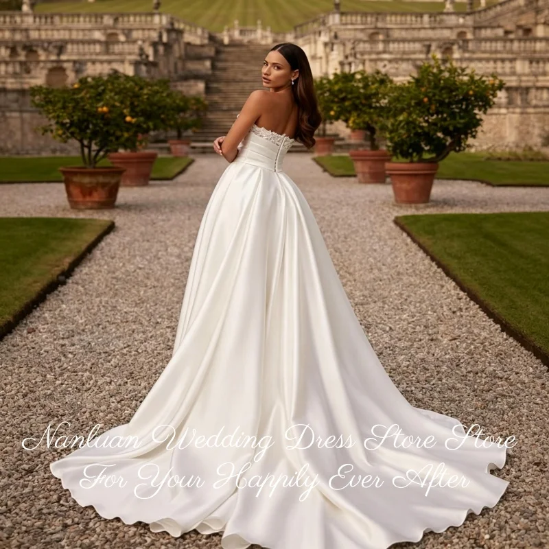 Modern A‑Line Wedding Dress 3D Floral Appliques Sweetheart Satin Bridal Gown Vestidos de Novia Customized