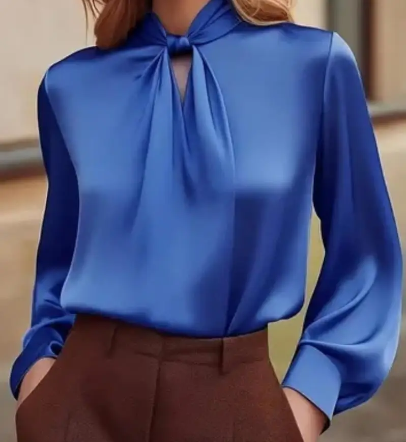 

2025 autumn and winter new fashionable Western style hollow out long sleeved multifunctional niche fashion women's shirt