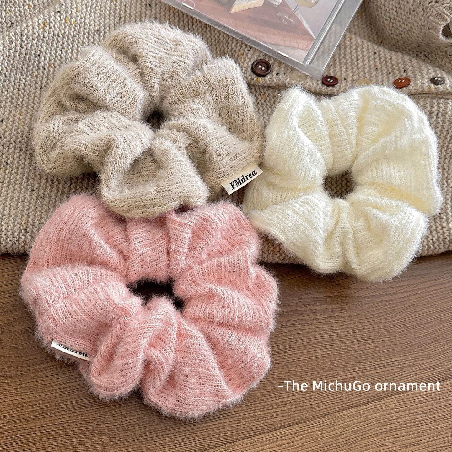 1pc Autumn/winter thick yarn scrunchies , soft and cozy hair ties for buns and ponytails hairstyles, elastic hair accessories.