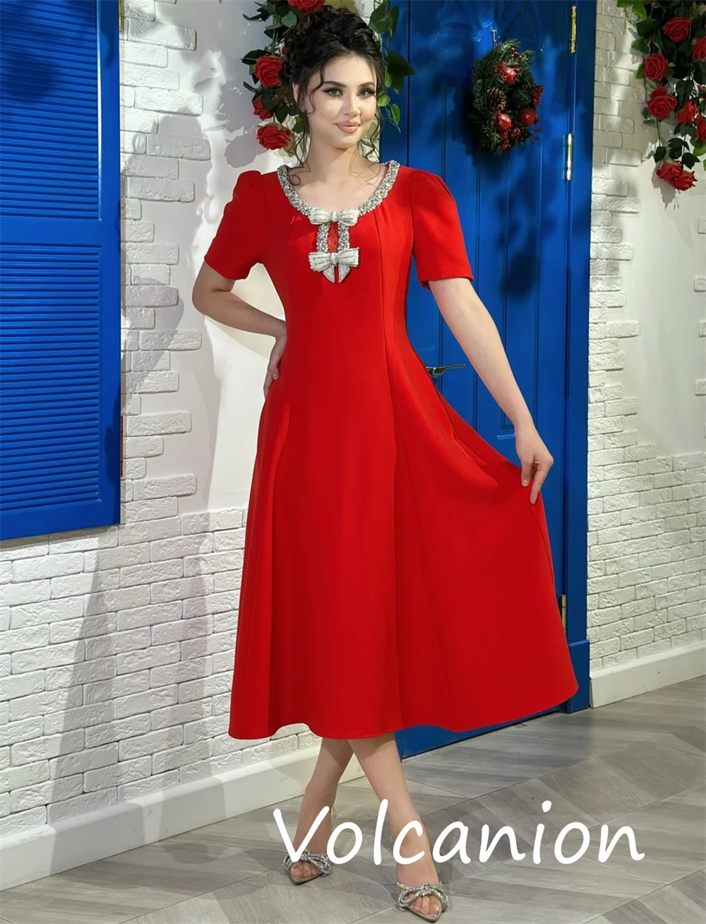 Gaun Midi Leher Sendok A-line Busur Berpayet Jersey Kualitas Tinggi Kustom Acara Dipesan Lebih Dahulu Retro Klasik