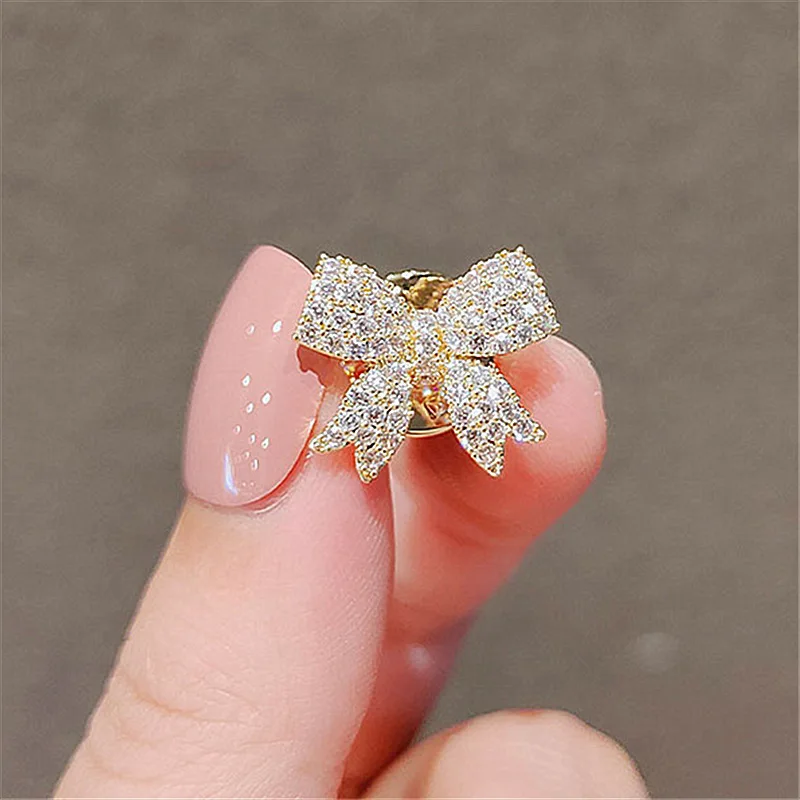 Brooches for Women Metal Anti-glare Lapel Pin Fixed Clothes Pins Sweater Coat Clothing Accessories Brooch Fashion Cute Bowknot