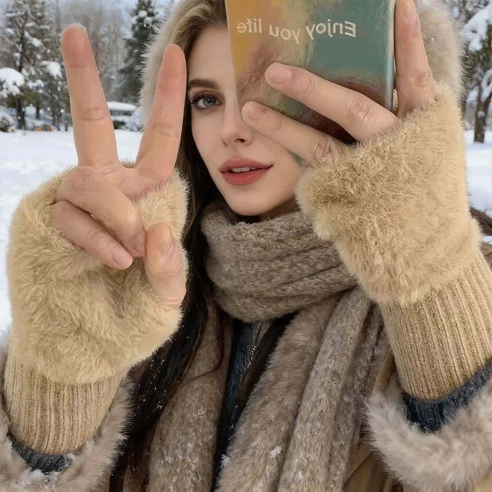 Winter Women's Plush Gloves, Windproof and Warm, Convenient for Indoor Work,Writing, Fashionable Daily Commuting Items