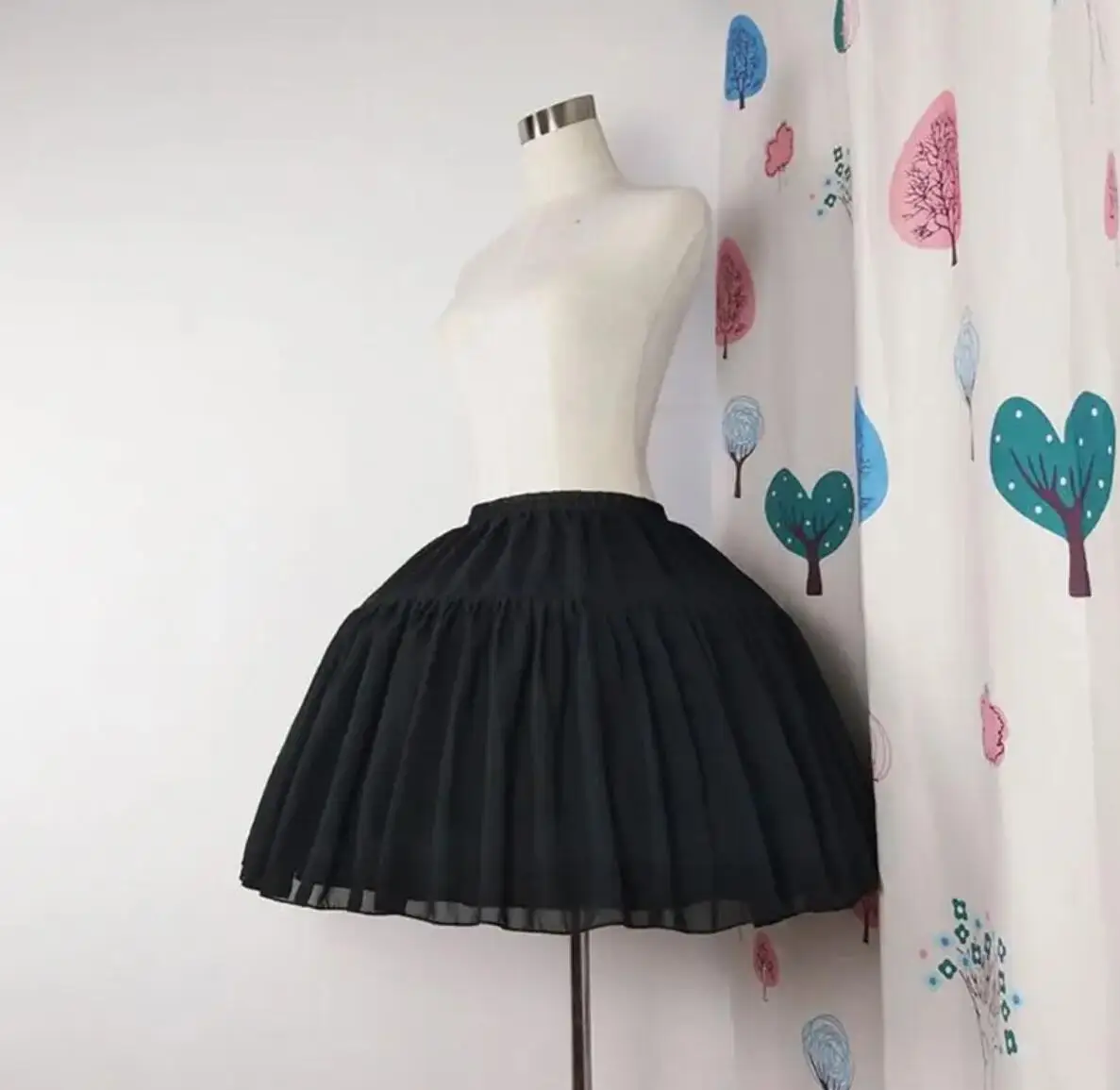 Lolita Adjustable Petticoat Black or White Short Petticoats for Wedding Lolita Cosplay Woman Girl Dress Underskirt
