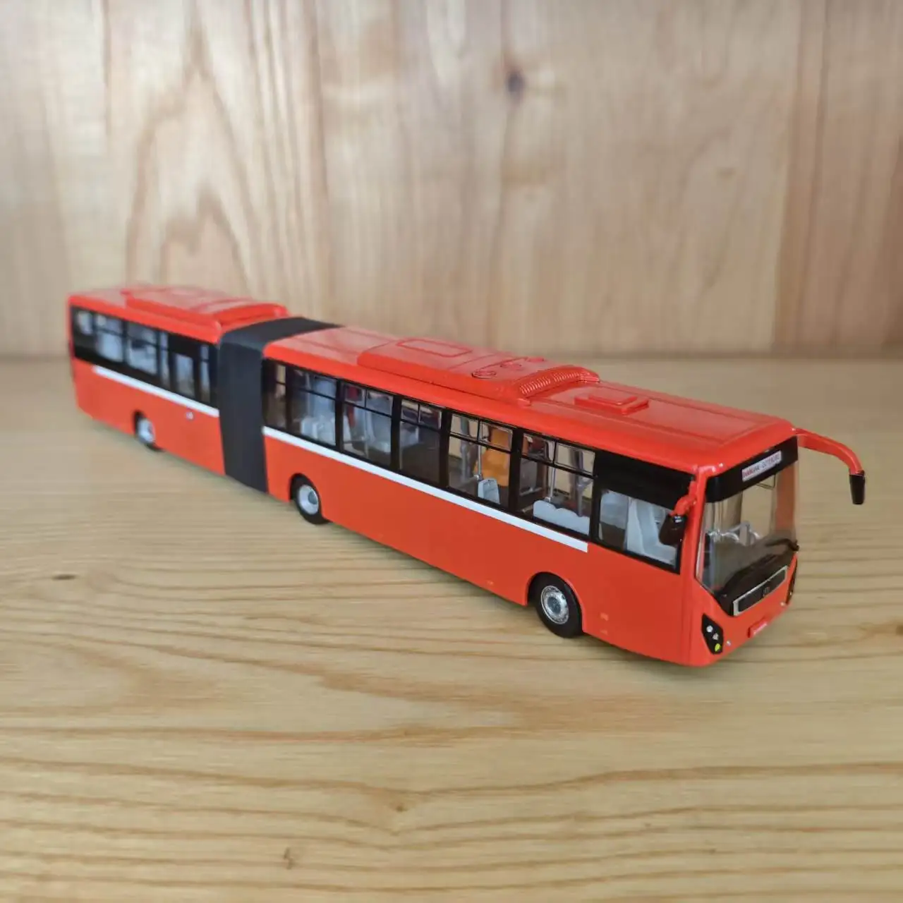 Shanghai Shenwo 1:64 Scale Articulated Bus Model Red Body Tailgate Opens Static Gift Toy Car Display Item Hobby