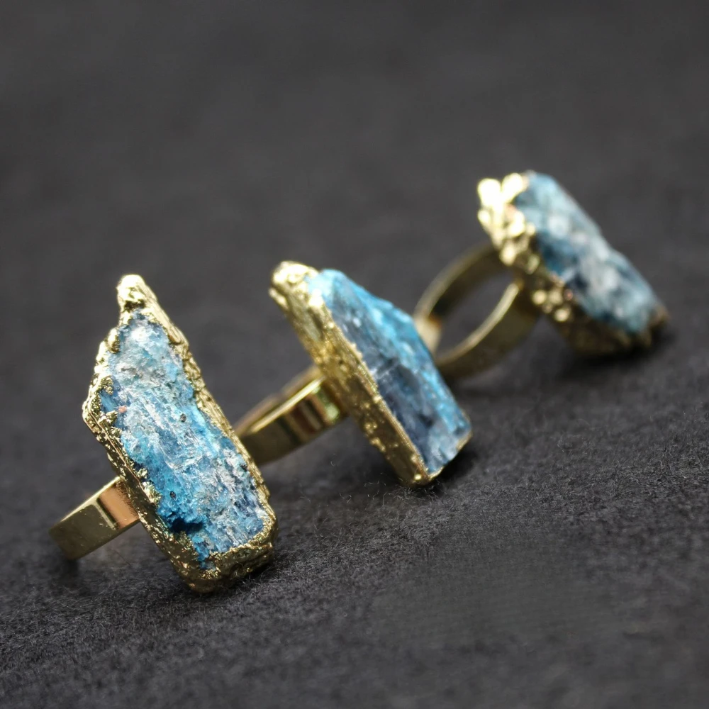 

Ins Style Unique and Personalized Adjustable Opening Ring with Natural Aquamarine Crystal