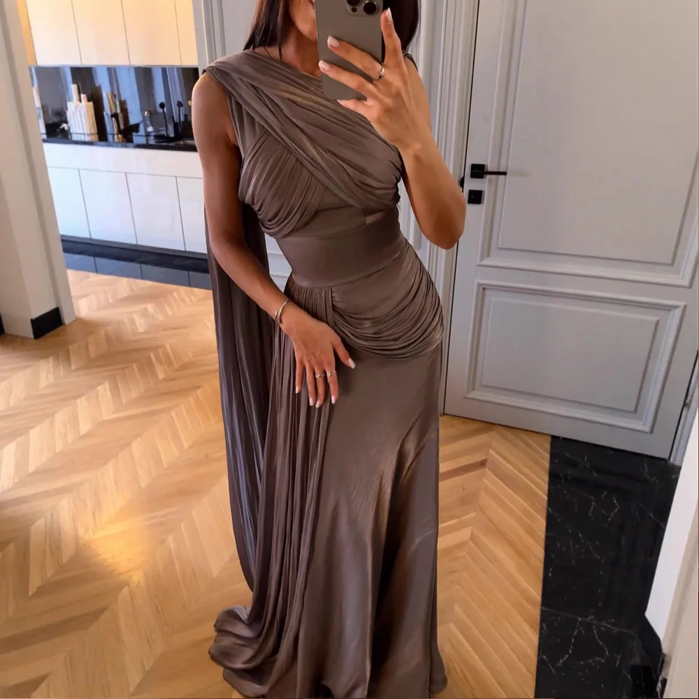 فستان سهرة أنيق بدون أكمام مع ذيل للحفلات فستان طويل صورة ظلية متدفقة أنثوية لحفلات الزفاف مناسبة للضيوف ملابس رسمية لوكس